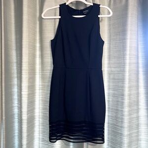 Bebe Sleeveless, scoop-neck, fitted sheath dress size small EUC